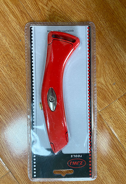 scimitar utility knife 